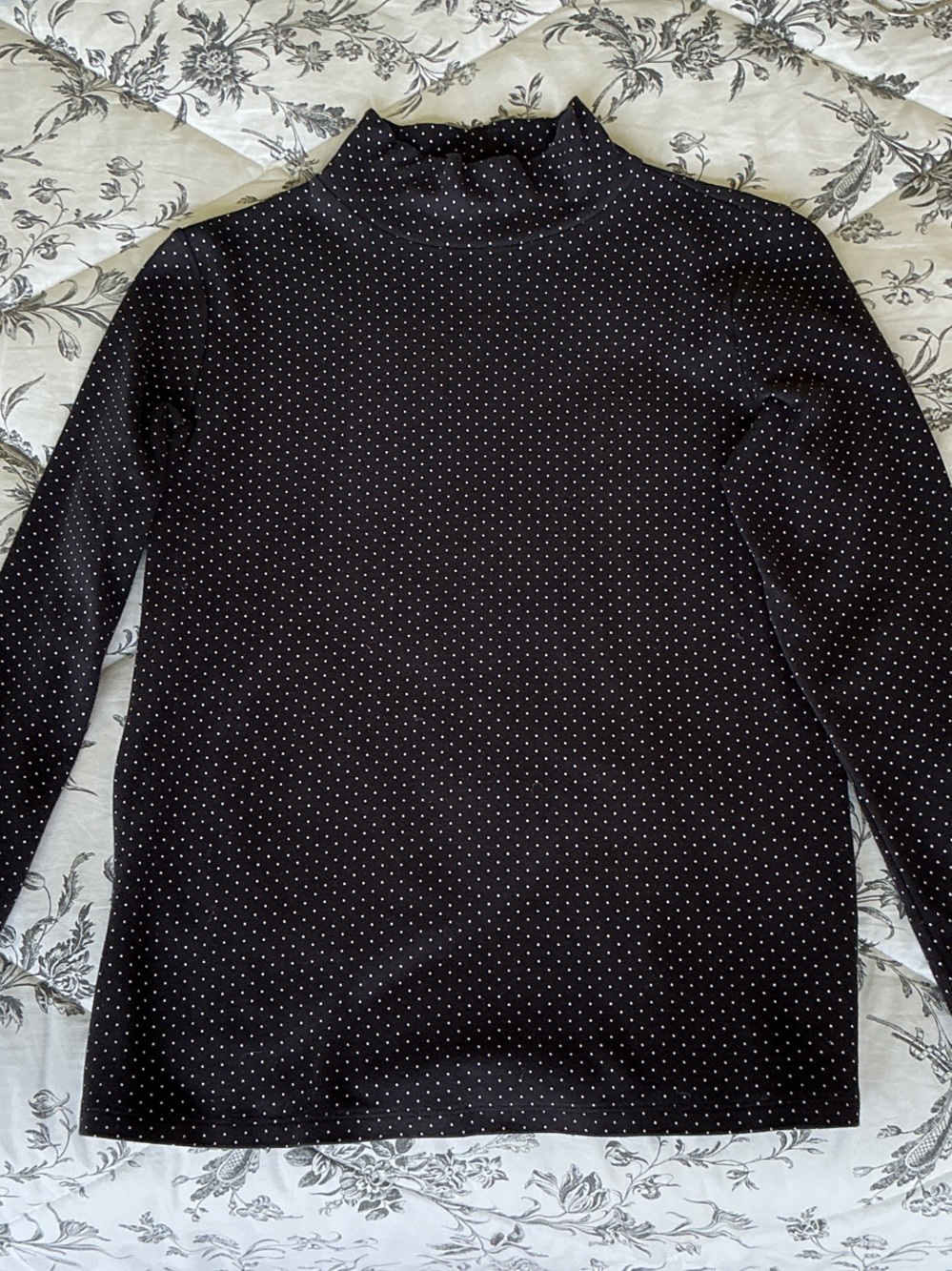 Women’s Black Polka Dot Mock Neck Top * S
